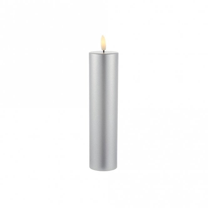Sirius Sille 20cm Battery Operated LED Silver Wax Flicker Candle